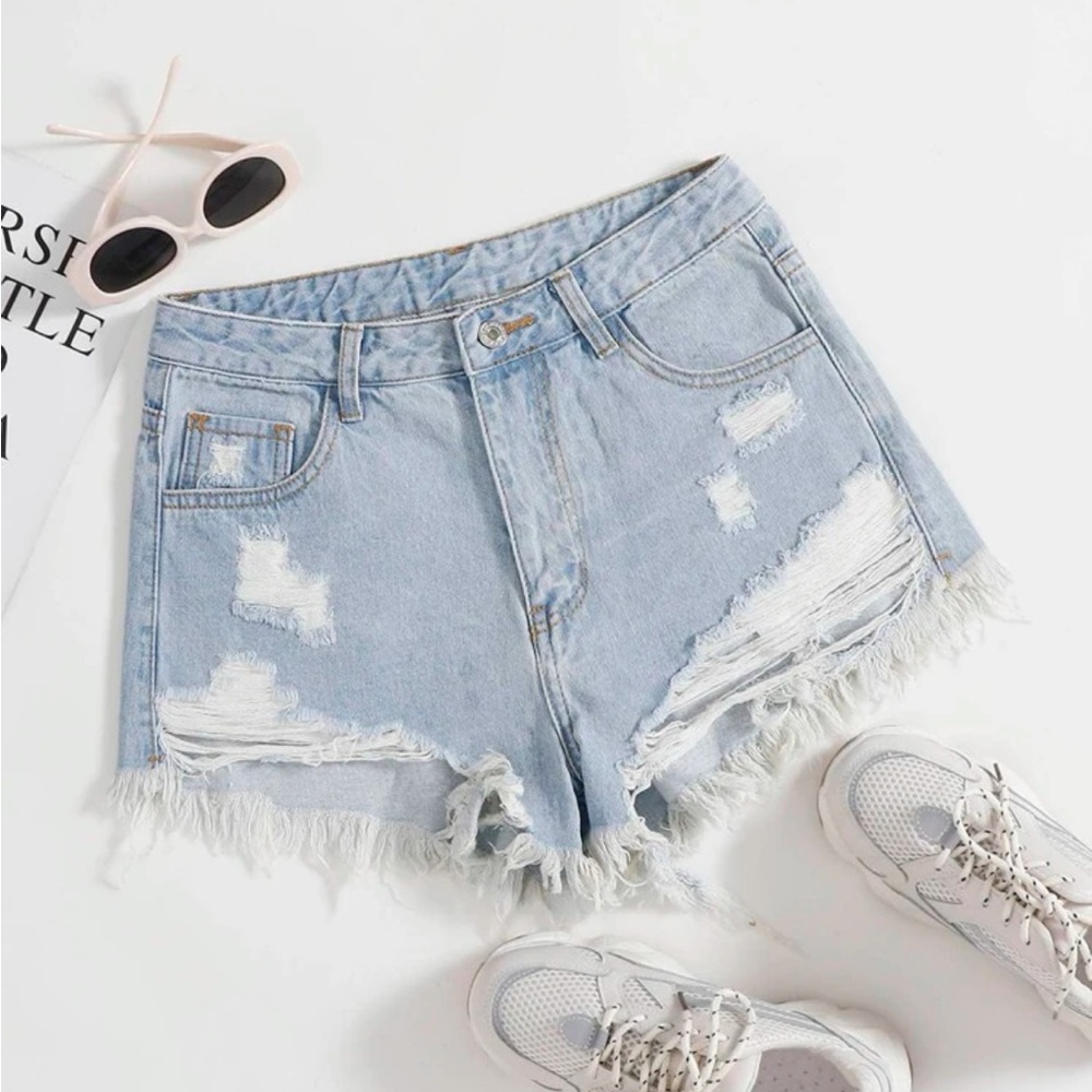 light denim shorts - never worn